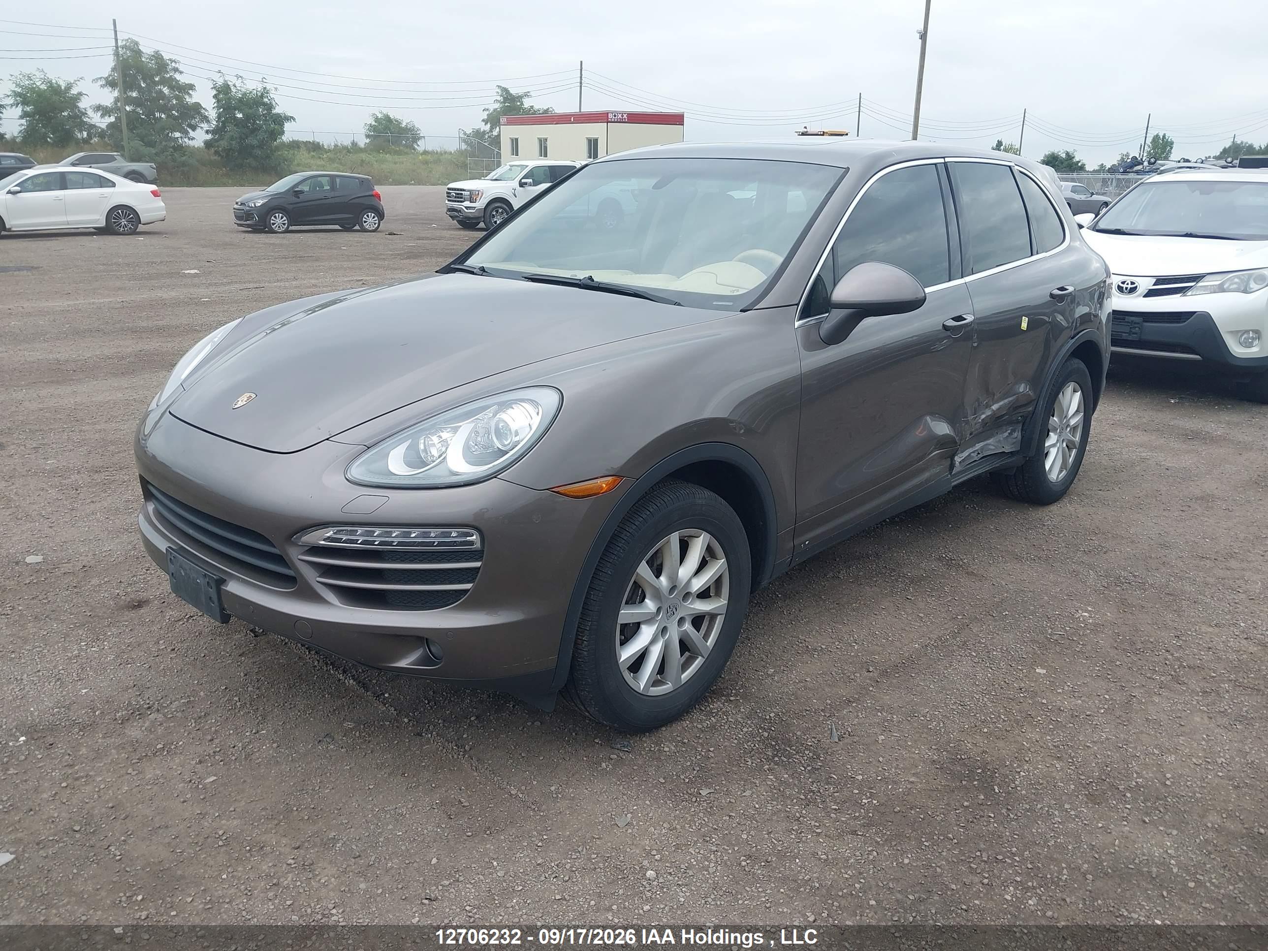 2012 PORSCHE CAYENNE — I2