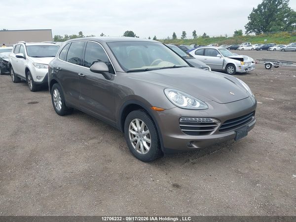 2012 PORSCHE CAYENNE — I1