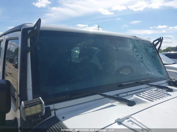 2016 JEEP WRANGLER UNLIMITED SPORT — I18