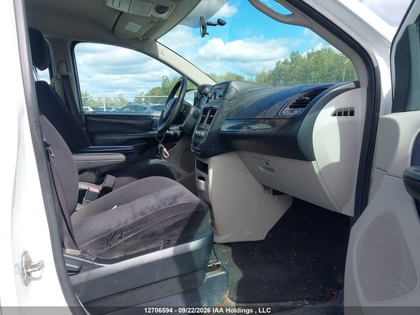 2014 DODGE GRAND CARAVAN SE — I5