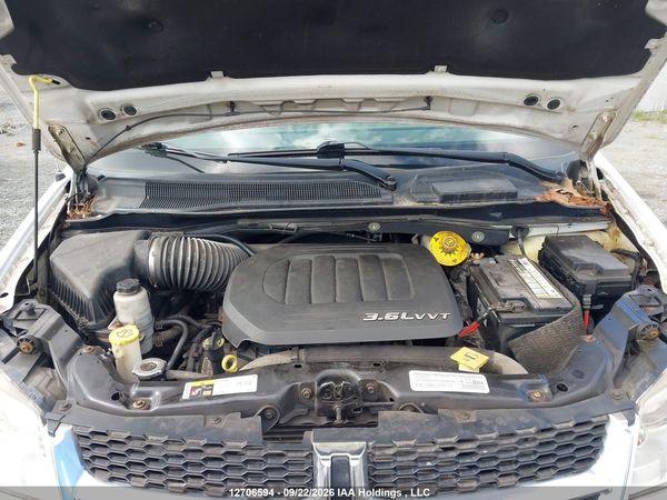 2014 DODGE GRAND CARAVAN SE — I10
