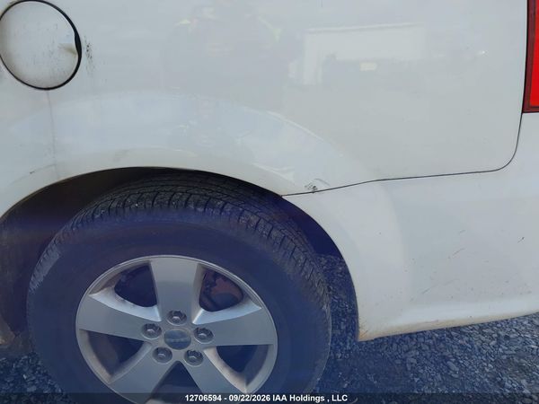 2014 DODGE GRAND CARAVAN SE — I21