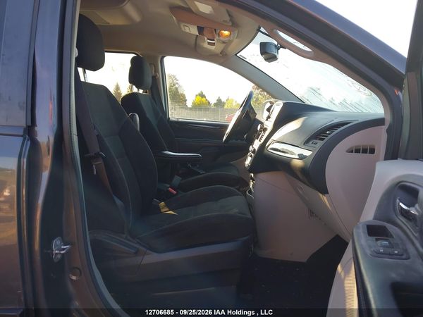 2016 DODGE GRAND CARAVAN SE — I5