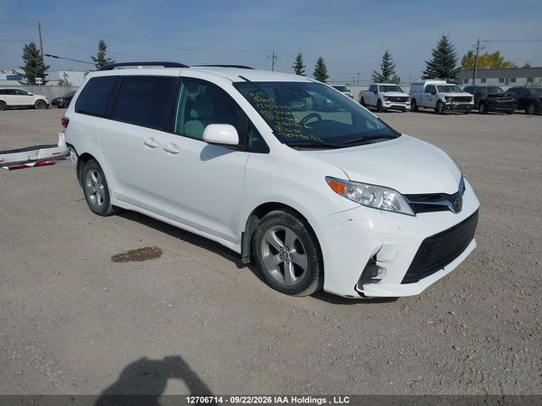 2019 TOYOTA SIENNA LE — I1