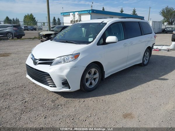 2019 TOYOTA SIENNA — I2