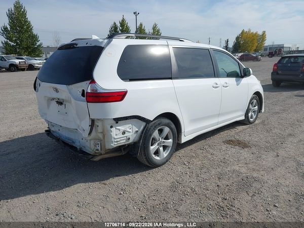 2019 TOYOTA SIENNA — I4
