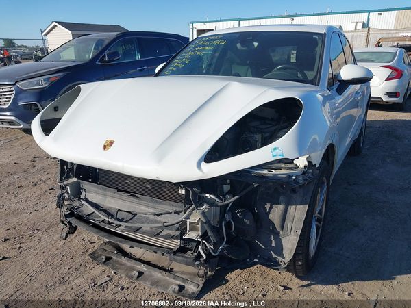 2018 PORSCHE MACAN — I2