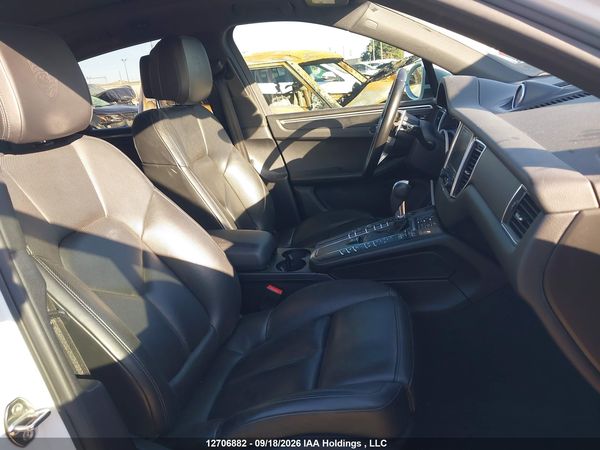 2018 PORSCHE MACAN — I5