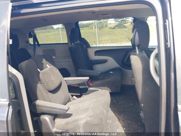 2013 DODGE GRAND CARAVAN SE — I8