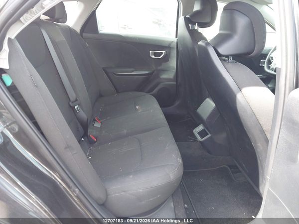 2026 KIA K4 LX/LXS — I8