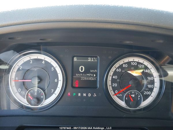 2019 RAM 1500 CLASSIC SLT — I7