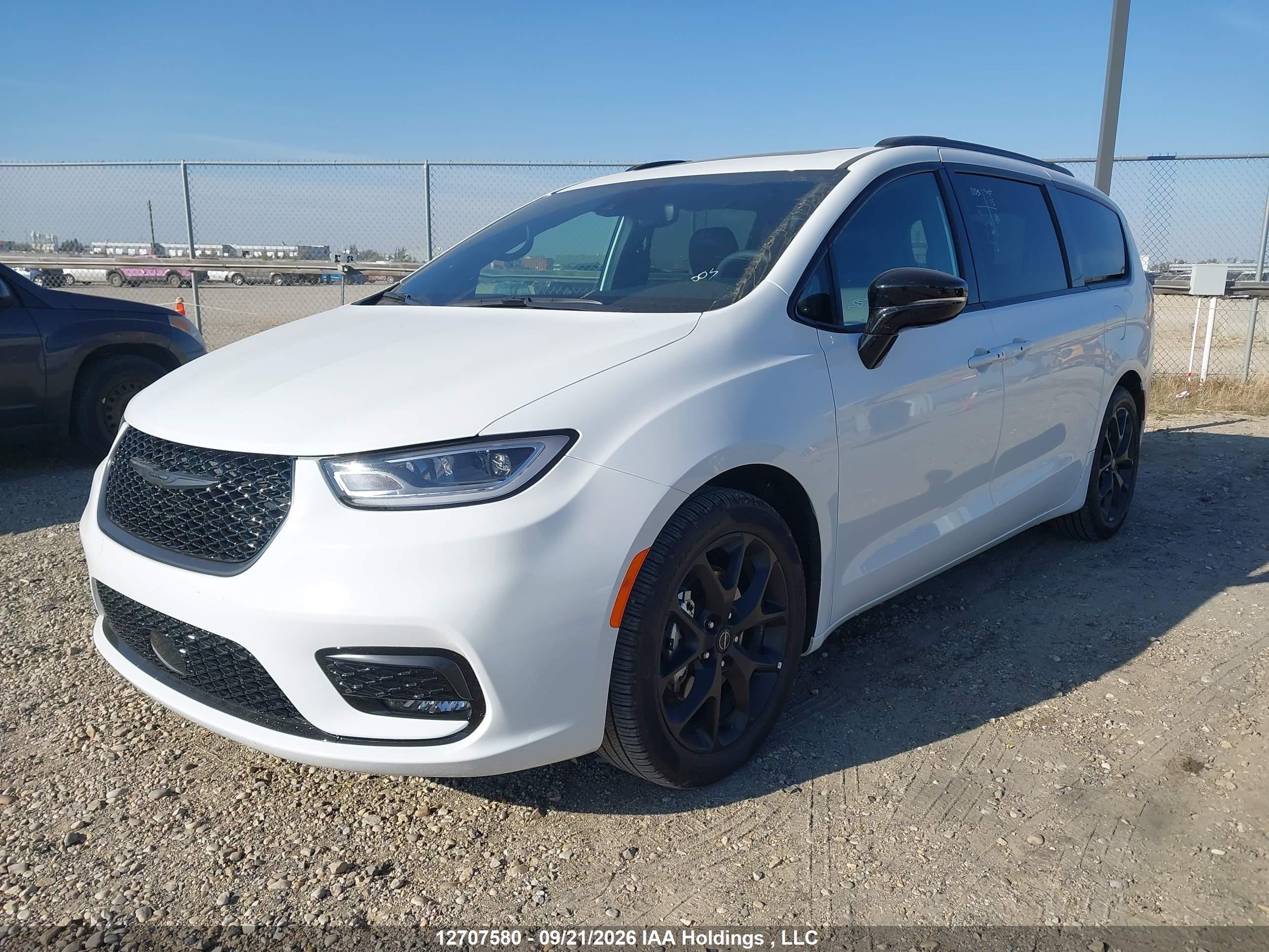 2026 CHRYSLER PACIFICA LIMITED — I2