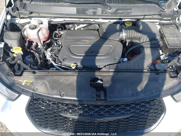 2026 CHRYSLER PACIFICA LIMITED — I10