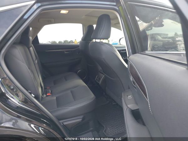 2019 LEXUS NX 300 — I8