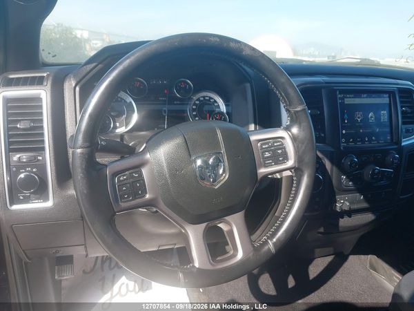 2022 RAM 1500 CLASSIC SLT — I19
