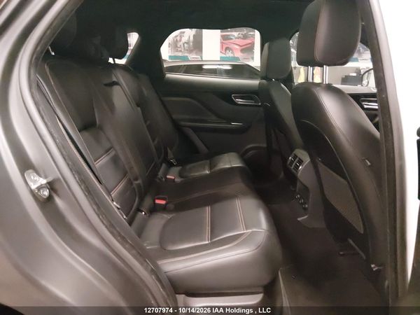 2018 JAGUAR F-PACE Standard — I8