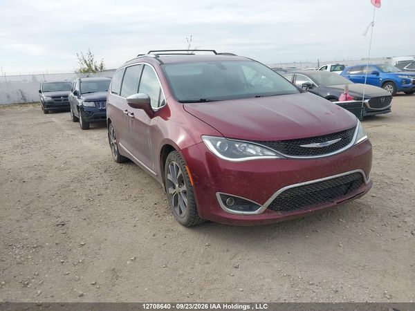 2017 CHRYSLER PACIFICA LIMITED — I1