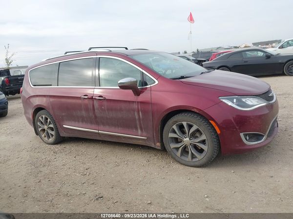 2017 CHRYSLER PACIFICA LIMITED — I13