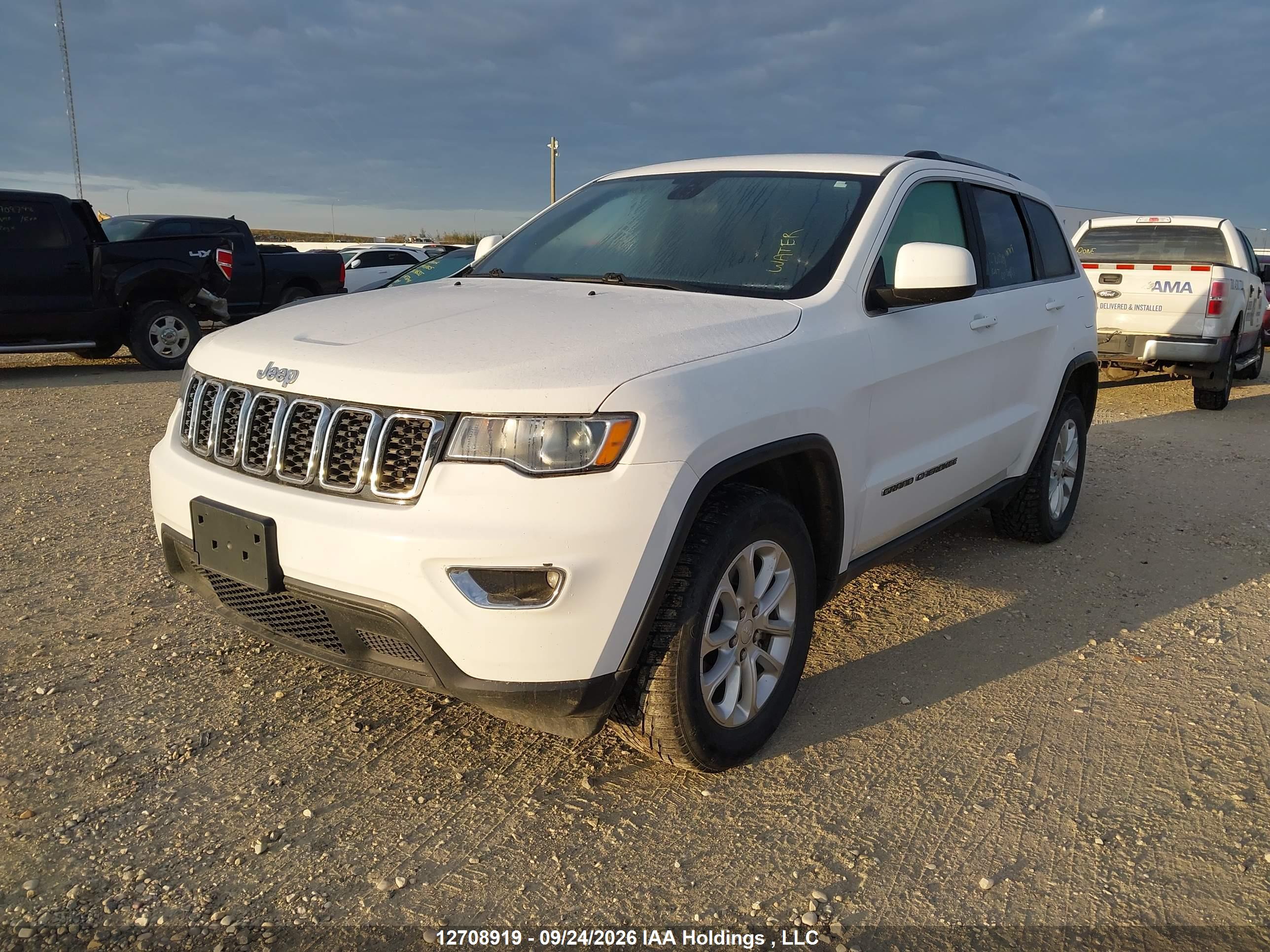 2021 JEEP GRAND CHEROKEE LAREDO — I2