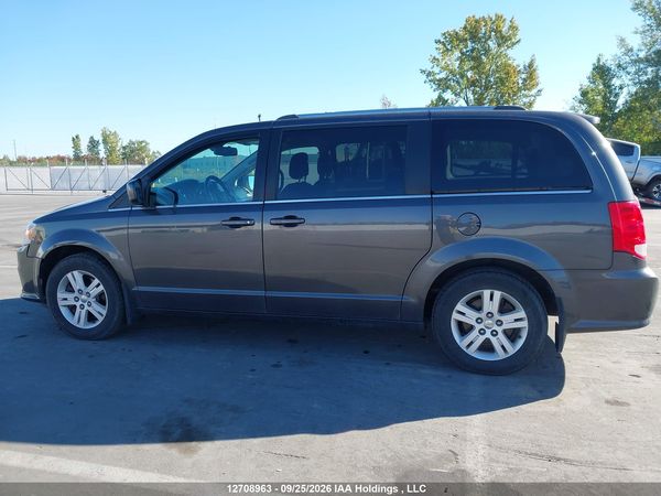 2019 DODGE GRAND CARAVAN CREW — I14