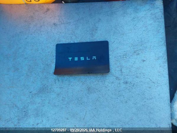 2023 TESLA MODEL X — I12