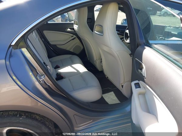 2015 MERCEDES-BENZ CLA 250 4MATIC — I8