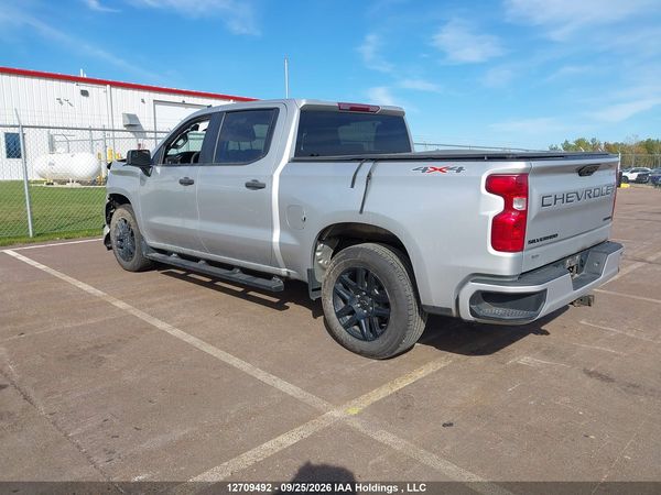 2022 CHEVROLET SILVERADO K1500 Custom — I3