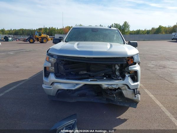 2022 CHEVROLET SILVERADO K1500 Custom — I6