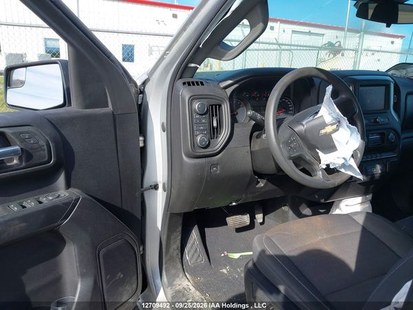 2022 CHEVROLET SILVERADO K1500 Custom — I21