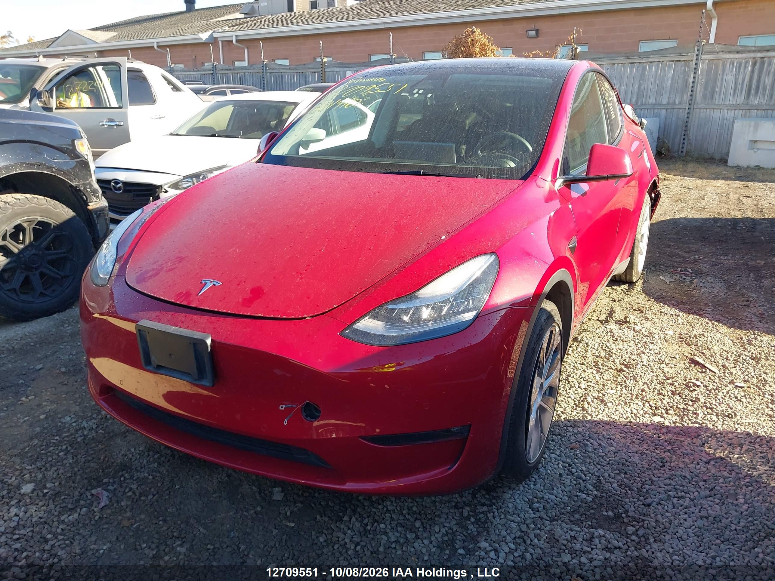 2021 TESLA MODEL Y LONG RANGE — I2