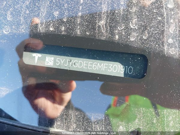 2021 TESLA MODEL Y LONG RANGE — I20
