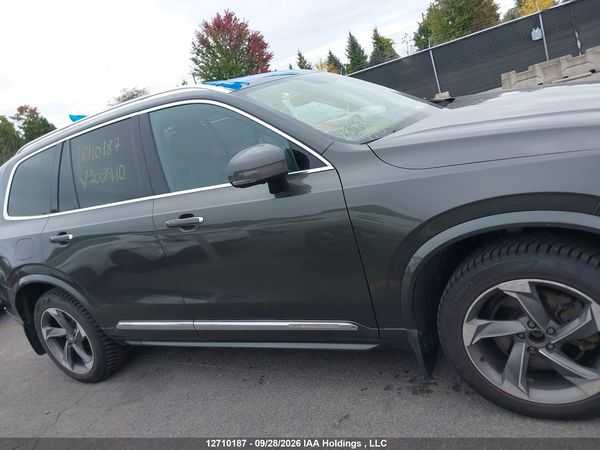 2018 VOLVO XC90 T6 — I13