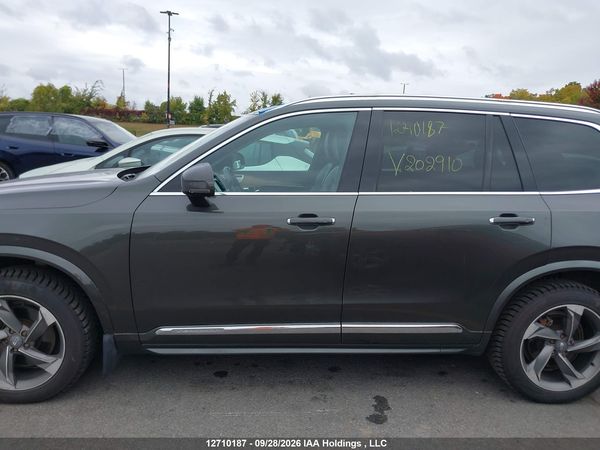 2018 VOLVO XC90 T6 — I14