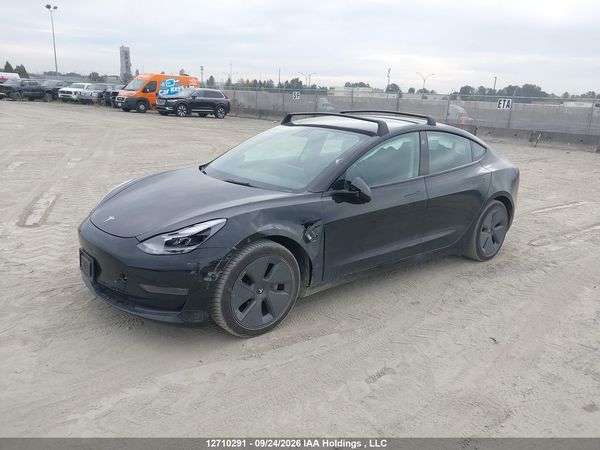 2021 TESLA MODEL 3 — I2