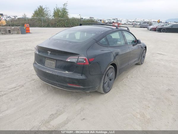 2021 TESLA MODEL 3 — I4