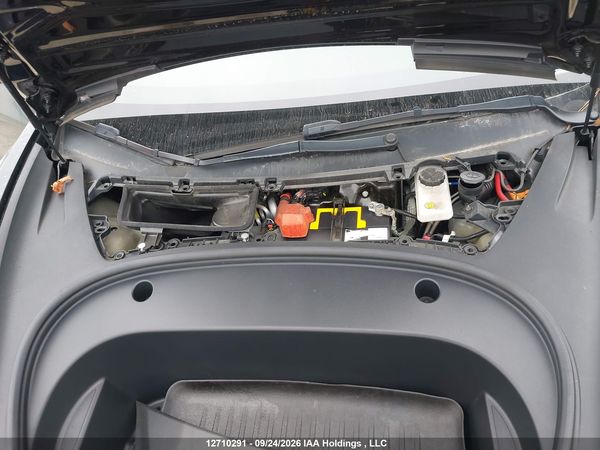 2021 TESLA MODEL 3 — I10