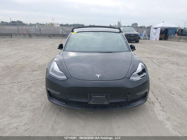 2021 TESLA MODEL 3 — I12
