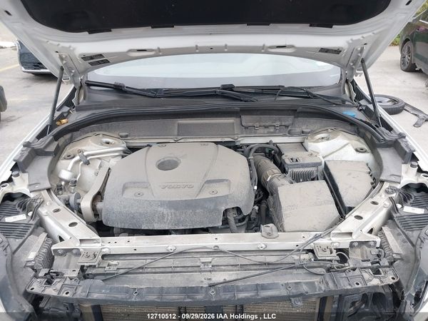 2019 VOLVO XC60 R-DESIGN — I10