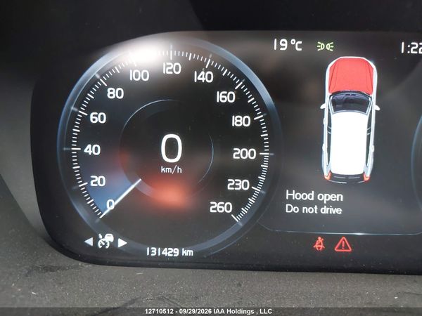 2019 VOLVO XC60 R-DESIGN — I16