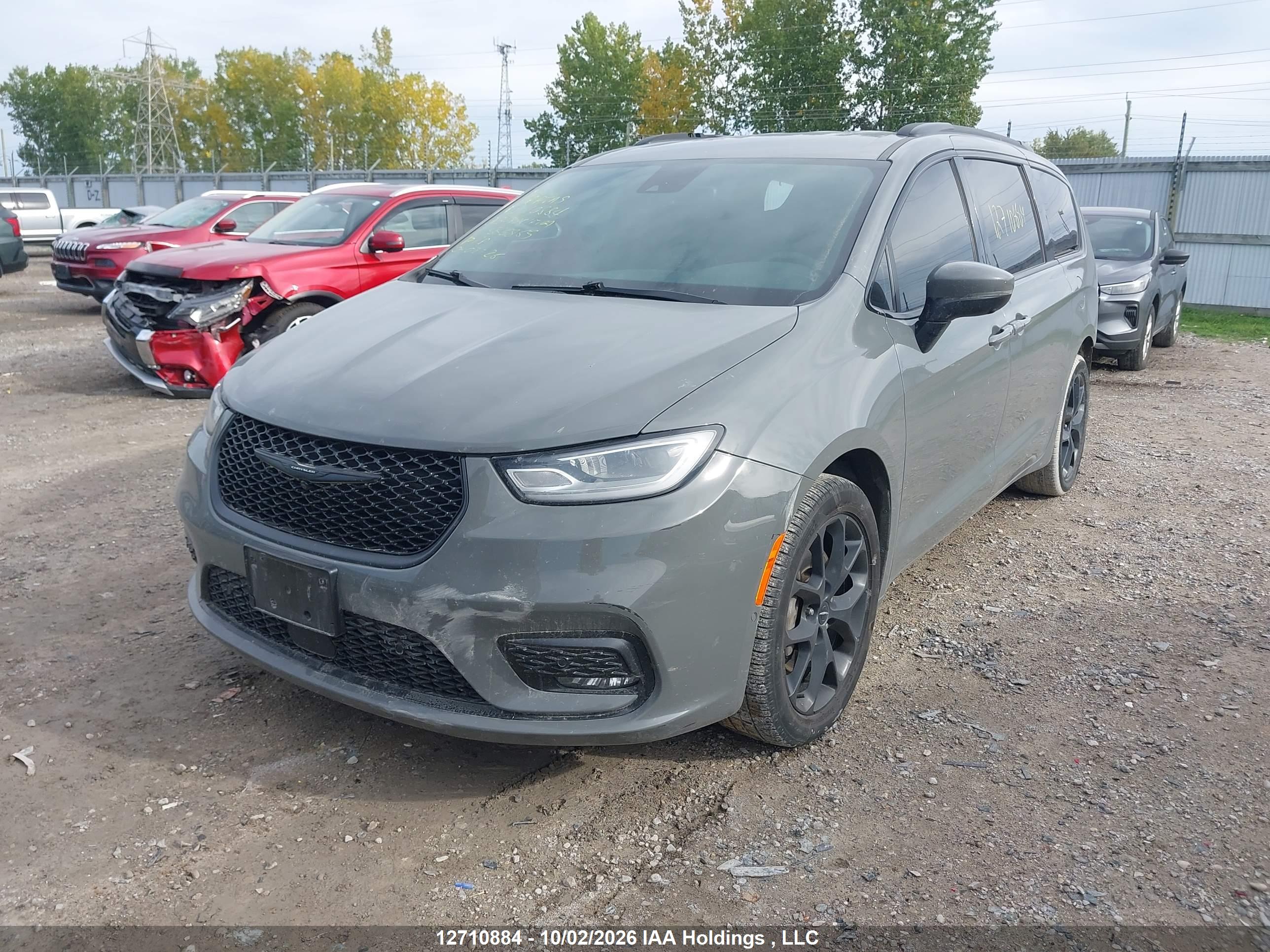 2023 CHRYSLER PACIFICA TOURING L — I2