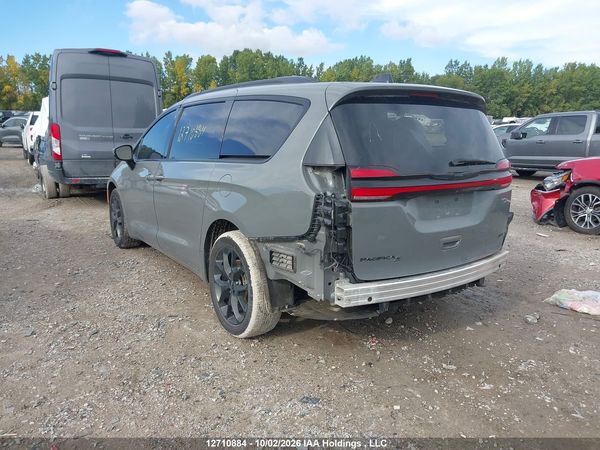 2023 CHRYSLER PACIFICA TOURING L — I3