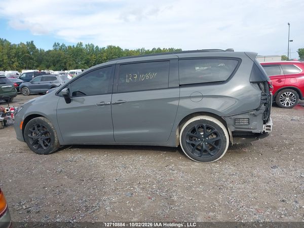 2023 CHRYSLER PACIFICA TOURING L — I15