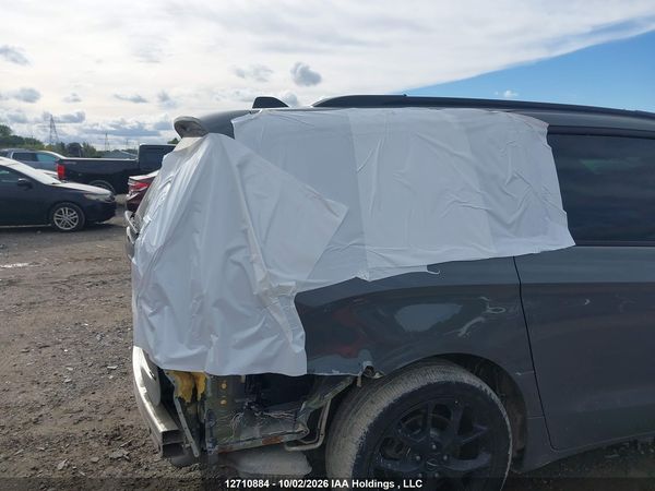 2023 CHRYSLER PACIFICA TOURING L — I20