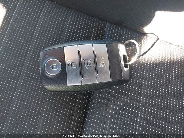 2017 KIA SPORTAGE EX — I11