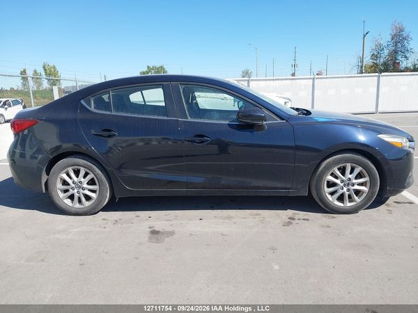 2018 MAZDA MAZDA3 Touring — I13