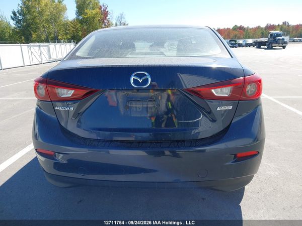 2018 MAZDA MAZDA3 Touring — I16