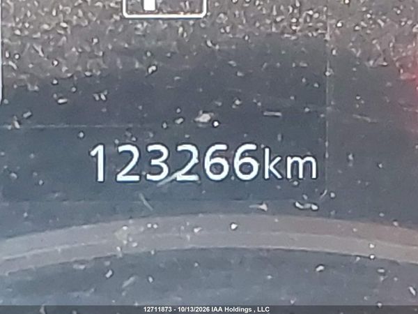 2021 NISSAN KICKS SR — I15
