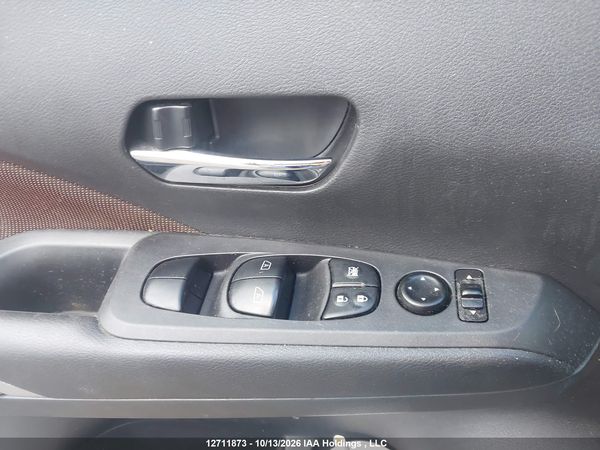 2021 NISSAN KICKS SR — I19