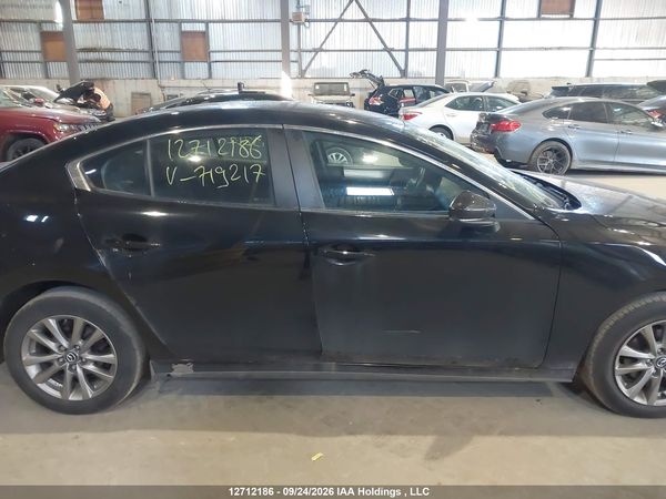 2024 MAZDA 3 PREFERRED — I13