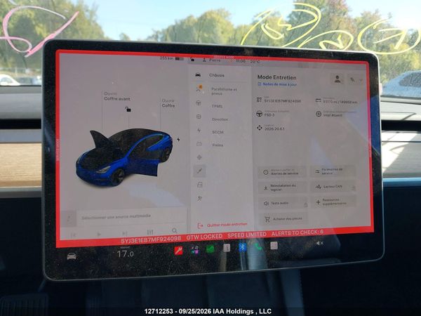 2021 TESLA MODEL 3 — I7